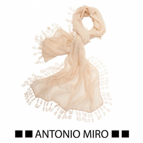 Pashmina publicitaria Amare de Antonio Miró