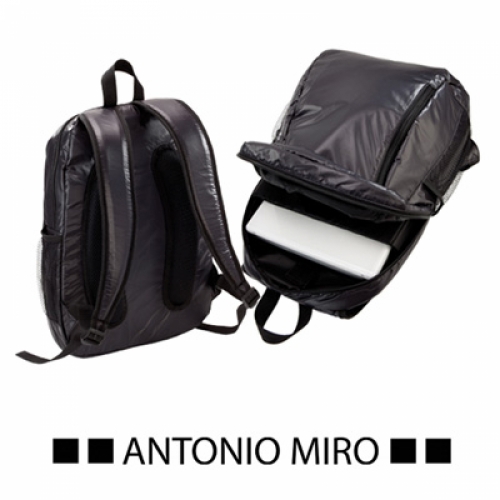 Mochilas promocionales Selut de Antonio Miró
